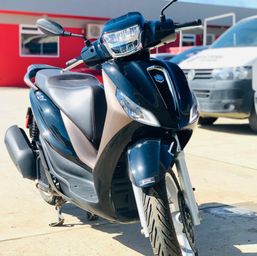 Scooters-1-Bonaire-Caribe-Car-Rental