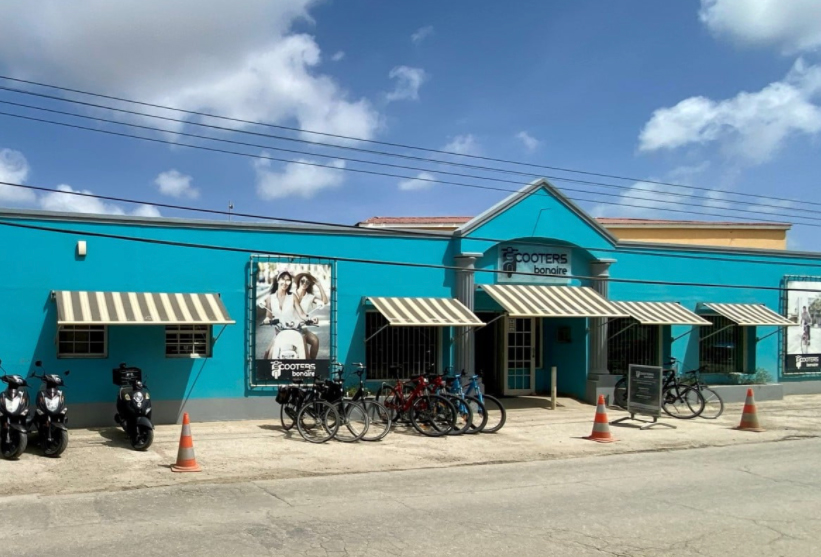 Scooters-Bonaire-Caribe-Car-Rental