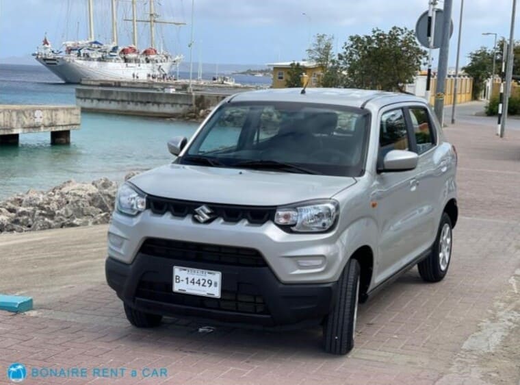 Car rental bonaire Suzuki economy car left front view