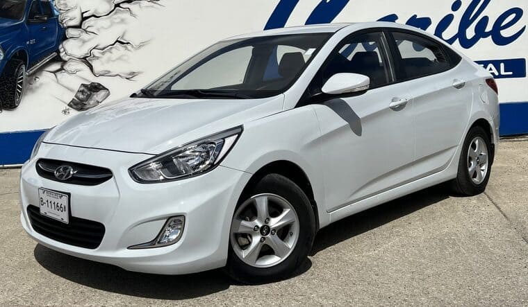 Car rental bonaire hyundai Sedan Left view